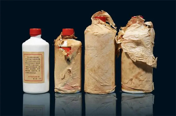 启东烟酒回收店教您获知茅台酒年份的方法