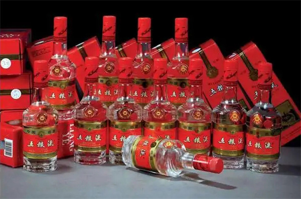 启东烟酒回收找乐诚，长期高价回收