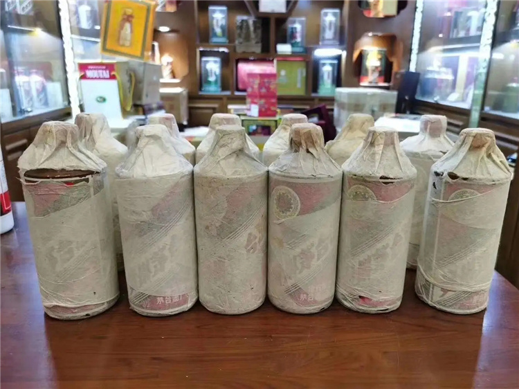 启东回收12瓶茅台酒